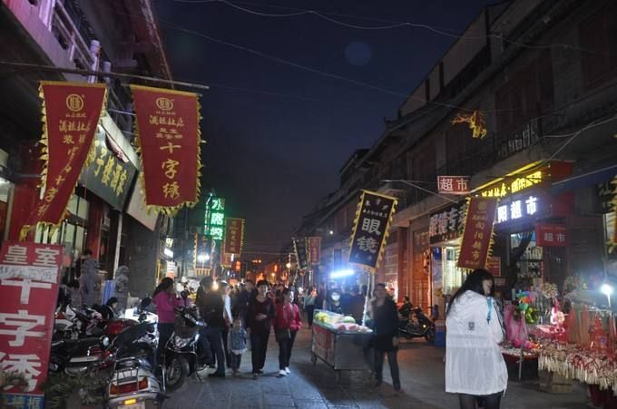 洛陽(yáng)麗景門(mén)夜市